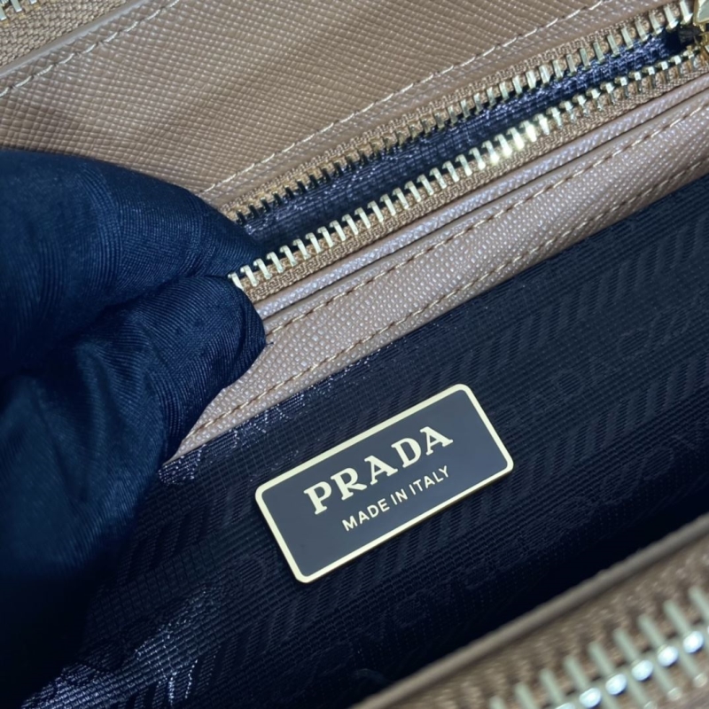 Pra*a top handle bags